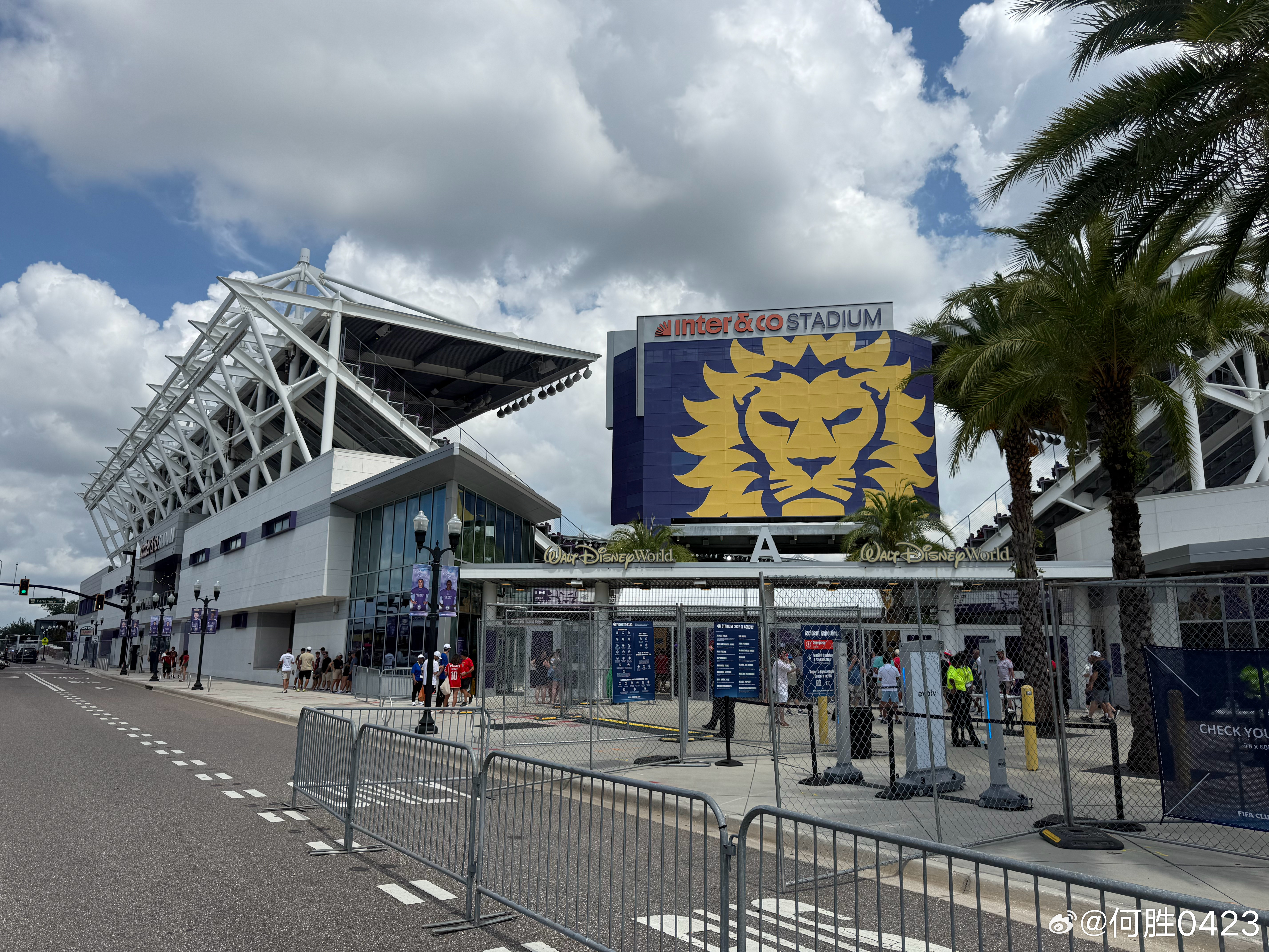 九游游戏-清晨那不勒斯调整名单以备欧联巴塞罗那回应争议备战欧联，多伦多猛龙围绕CBA常规赛内部沟通瞬间刷屏